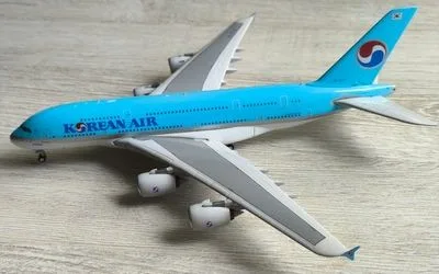 Korean Air Airbus A380-800 HL7615 1:400 Phoenix Models