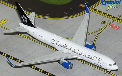 ユナイテッド航空 ボーイング 767-300 w/ Winglets N653UA 画像1