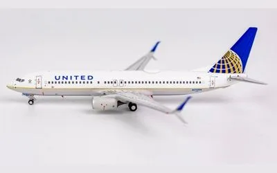 United Airlines Boeing 737-800 w/ Scimitar Winglets N77296 1:400 NG Models