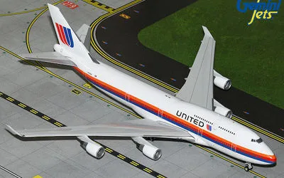 ユナイテッド航空 ボーイング 747-400 N175UA 画像1