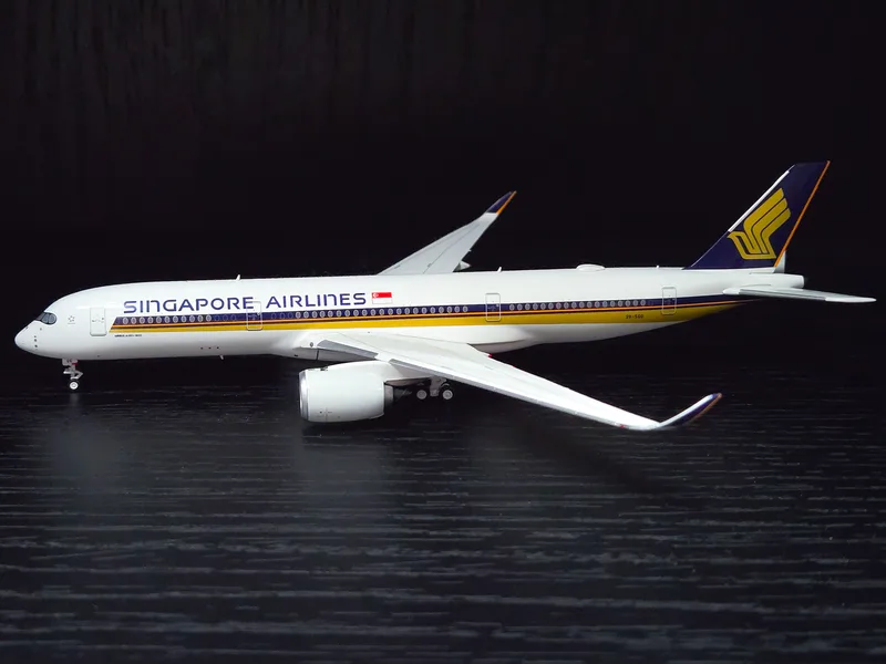 Singapore Airlines Airbus A350-900 9V-SGG 1:400 Panda Model