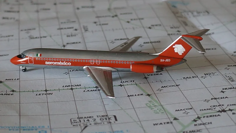 アエロメヒコ ダグラス DC-9-30 XA-JED