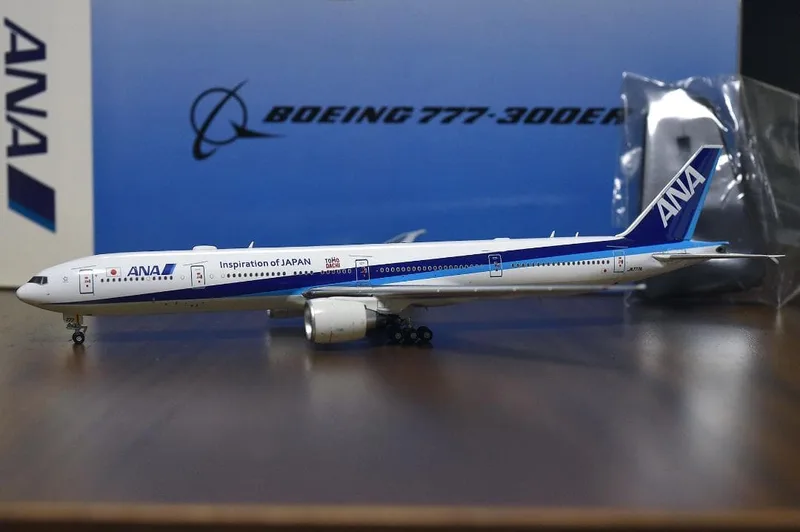 ANA ボーイング 777-300ER JA777A | 航空模型格納庫モデルハンガー