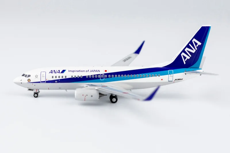 All Nippon Airways (ANA) Boeing 737-700 w/ Winglets JA06AN 1:400 NG Models