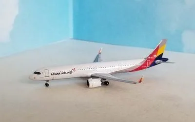 Asiana Airlines Airbus A321neo HL8356 1:400 Aeroclassics