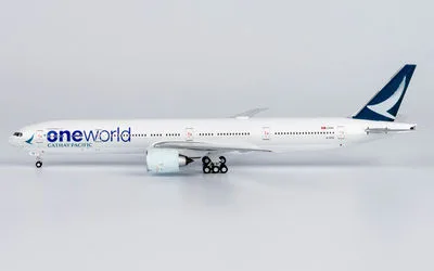 キャセイパシフィック ボーイング 777-300ER B-KPD 画像1
