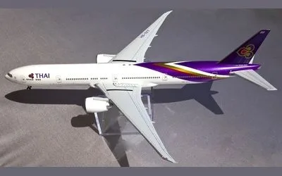 タイ国際航空 ボーイング 777-300 HS-TKF