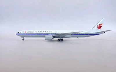 Air China Boeing 777-300ER B-7973 1:400 Phoenix Models
