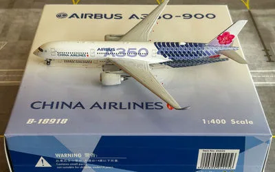China Airlines Airbus A350-900 B-18918 1:400 Phoenix Models