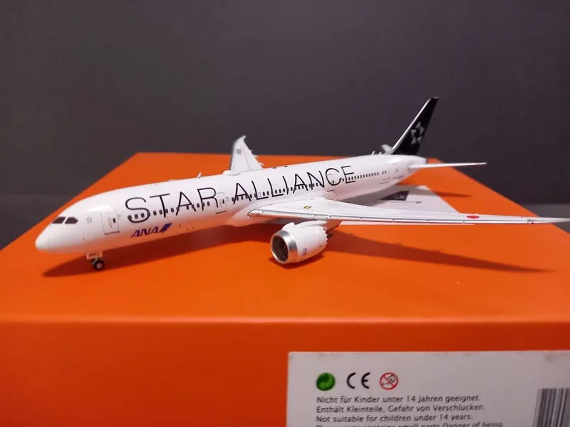 All Nippon Airways (ANA) Boeing 787-9 JA899A 1:400 JC Wings