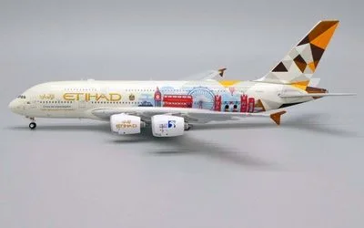 Etihad Airways Airbus A380-800 A6-APC 1:400 JC Wings