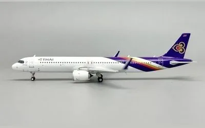 Thai Airways International Airbus A321neo HS-TOB 1:400 Phoenix Models