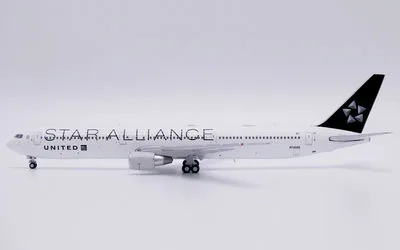 United Airlines Boeing 767-400 N76055 1:400 JC Wings