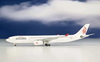 Dragonair Airbus A330-300 B-HYH 1:400 Phoenix Models