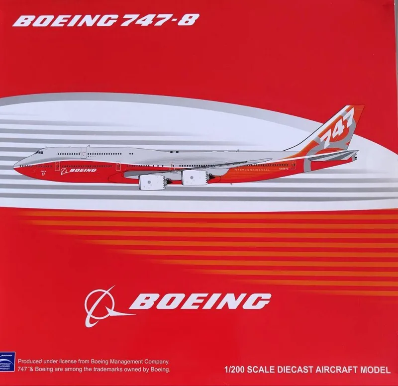 Boeing House Boeing 747-8 N6067E 1:200 JC Wings