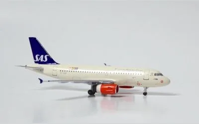 スカンジナビア航空 エアバス A319 OY-KBP
