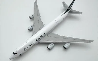 Cathay Cargo Boeing 747-8F B-LJN 1:400 YY Model