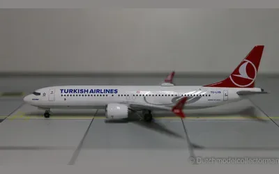 Turkish Airlines Boeing 737 MAX 9 TC-LYB 1:500 Herpa