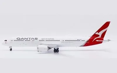 Qantas Airways Boeing 787-9 VH-ZNF 1:200 JC Wings