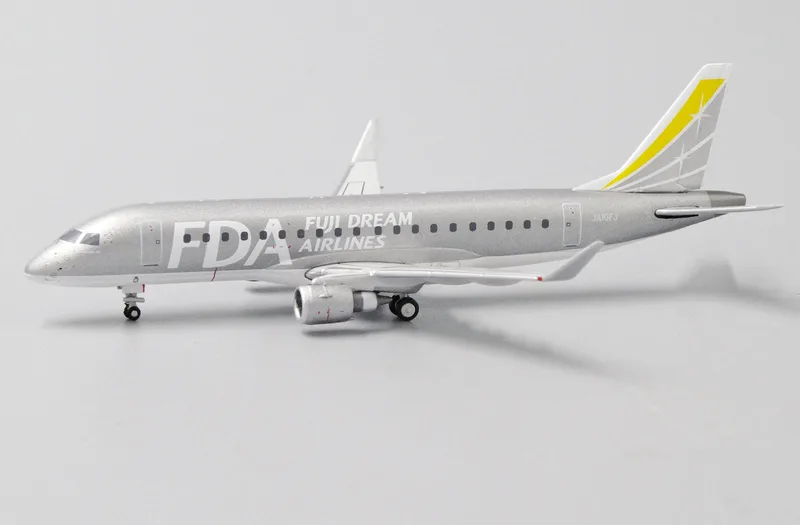 フジドリームエアラインズ エンブラエル E175 w/ Long Wing JA10FJ