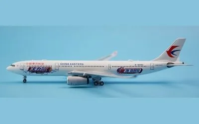中国東方航空 エアバス A330-300 B-6083 画像1