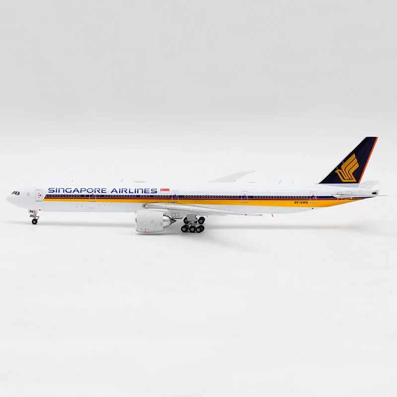 Singapore Airlines Boeing 777-300ER 9V-SWS 1:400 Aviation400