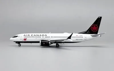 エア・カナダ ボーイング 737 MAX 8 C-GEHV