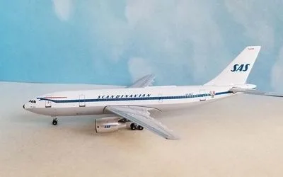 Scandinavian Airlines (SAS) Airbus A300B OY-KAA 1:400 Aeroclassics
