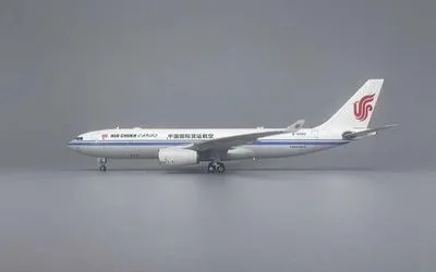 Air China Cargo Airbus A330-200P2F B-6092 1:400 Phoenix Models