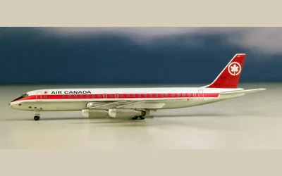 エア・カナダ ダグラス DC-8-40 CF-TJF 画像1