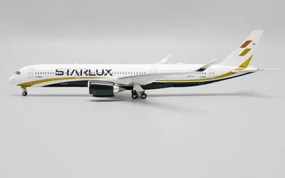 Starlux Airlines Airbus A350-900 B-58501 1:400 JC Wings