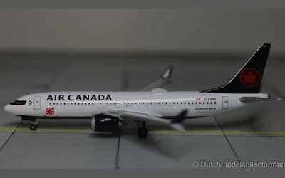エア・カナダ ボーイング 737 MAX 8 C-FSNU