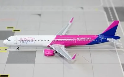 Wizz Air Airbus A321neo HA-LVA 1:400 Panda Model