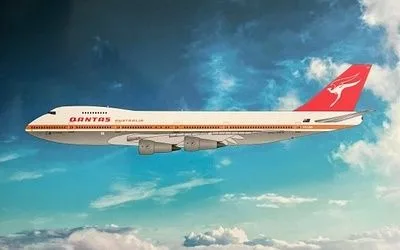 Qantas Airways Boeing 747-200 VH-EBA 1:400 Phoenix Models