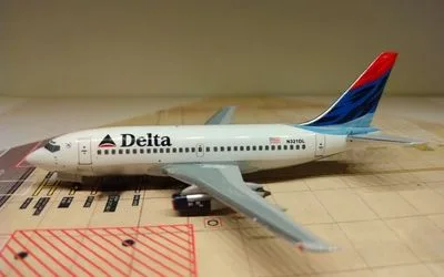 Delta Air Lines Boeing 737-200 N321DL 1:400 Aeroclassics