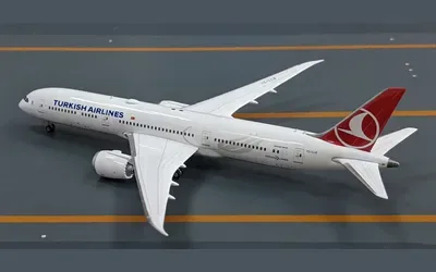 Turkish Airlines Boeing 787-9 TC-LLB 1:400 Phoenix Models