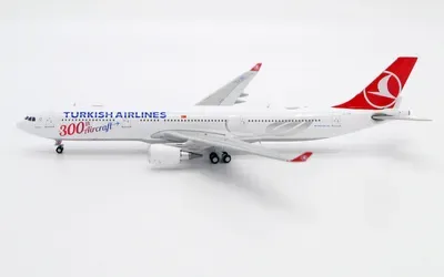 Turkish Airlines Airbus A330-300 TC-LNC 1:400 JC Wings