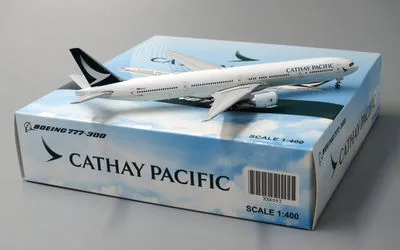 キャセイパシフィック ボーイング 777-300 B-HNI 画像1