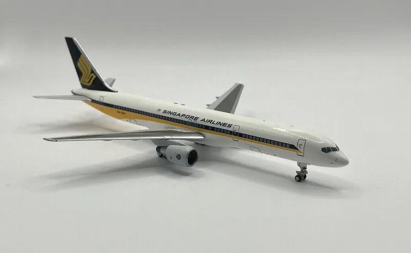 シンガポール航空 ボーイング 757-200 9V-SGM