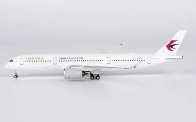 China Eastern Airlines Airbus A350-900 B-32FQ 1:400 NG Models