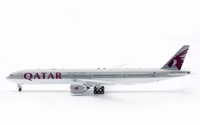 Qatar Airways Boeing 777-300ER A7-BEX 1:400 Aviation400