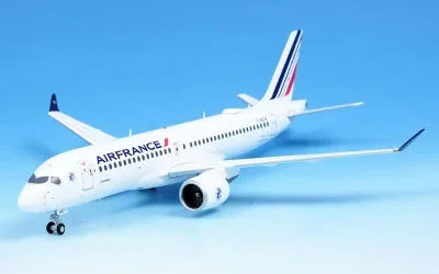 エールフランス航空 エアバス A220-300 F-HZUA 画像1