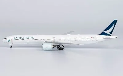 キャセイパシフィック ボーイング 777-300ER B-KQW
