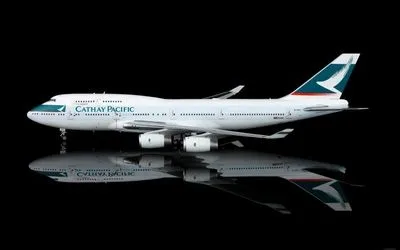 キャセイパシフィック ボーイング 747-400 B-HUJ