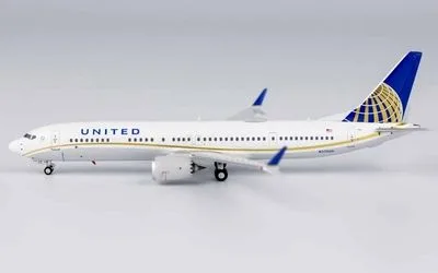 United Airlines Boeing 737 MAX 9 N37508 1:400 NG Models