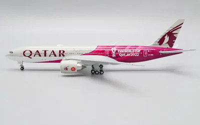 Qatar Airways Boeing 777-200LR A7-BBI 1:400 JC Wings