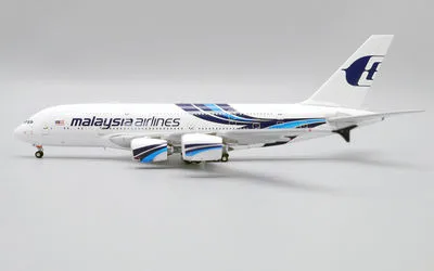 Malaysia Airlines Airbus A380-800 9M-MNE 1:400 JC Wings