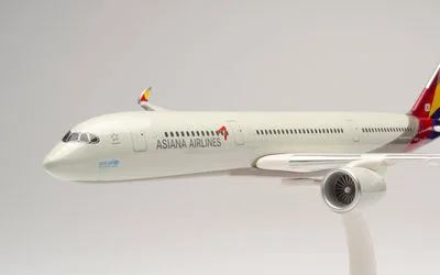 Asiana Airlines Airbus A350-900 HL8078 1:200 Herpa