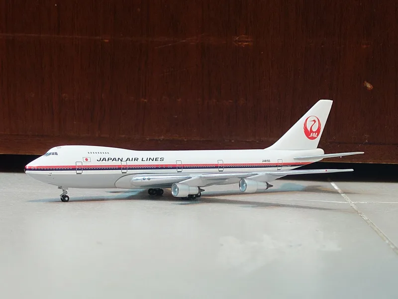 Japan Air Lines (JAL) Boeing 747-200 JA8155 1:400 Aeroclassics