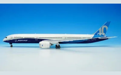 Boeing House Boeing 787-10 N528ZC 1:200 SQ Wings